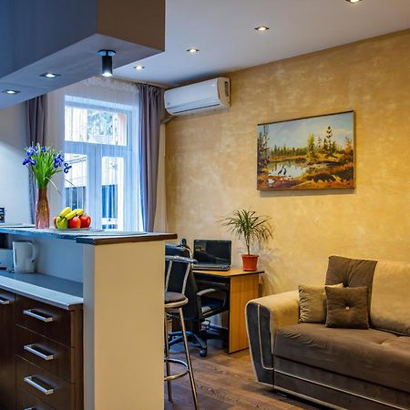John Residence Apartment Brasov With Parking Option Extérieur photo