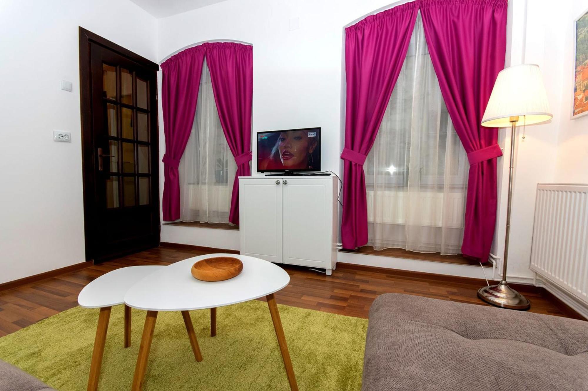 John Residence Apartment Brasov With Parking Option Extérieur photo